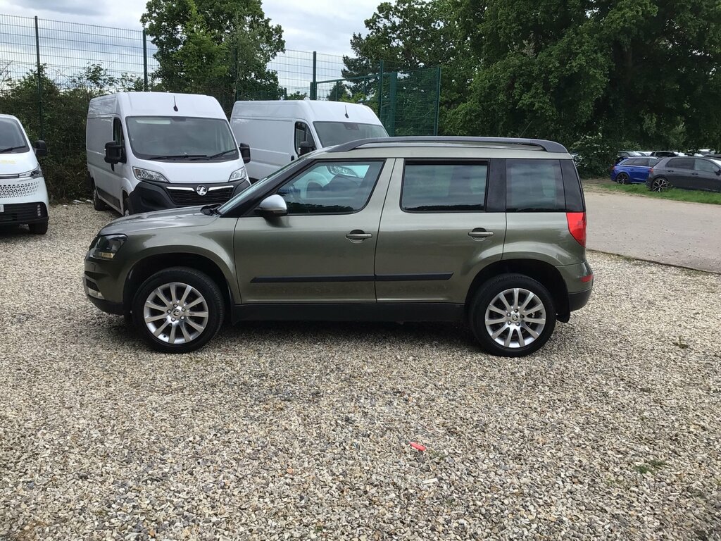 Skoda Yeti 1.2 Tsi Se Outdoor Dsg Euro 5 105 Ps WG64URH Green #6