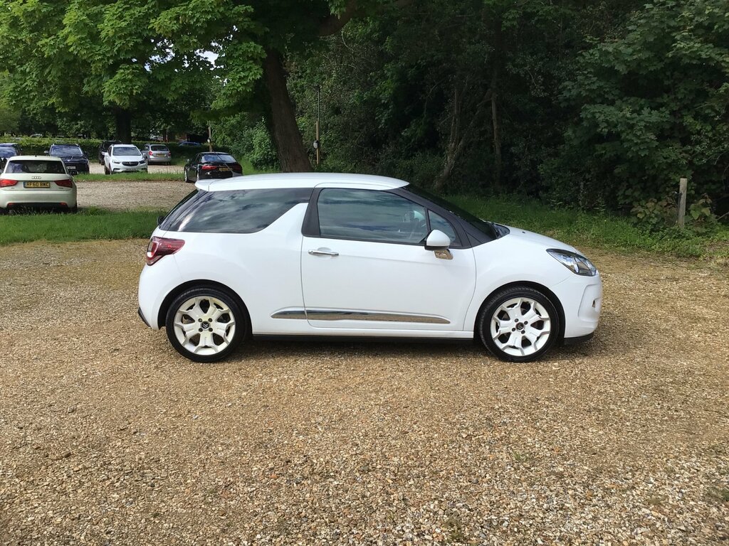 Citroen DS3 1.6 E-hdi Airdream Dstyle Hatchback Man SE14FFA White #3