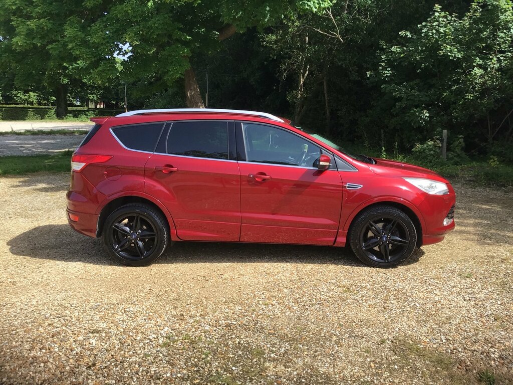 Ford Kuga 2.0 Tdci Titanium X Suv Awd Euro YK16ASN Red #3