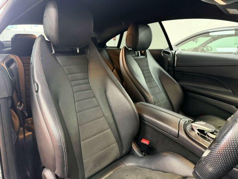 Mercedes-Benz E Class 2.0 E220d Amg Black #6