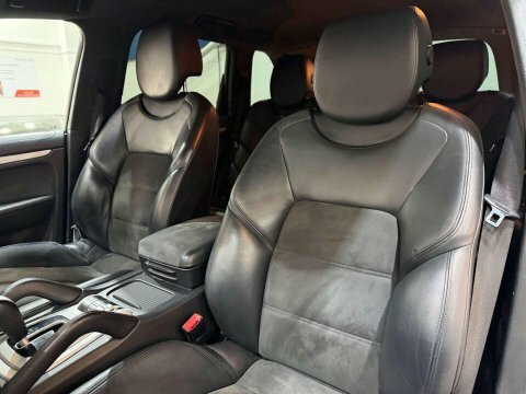 Porsche Cayenne 4.8 Gts Suv Black #6