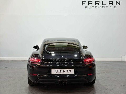 Porsche 718 Cayman Gt4  #39