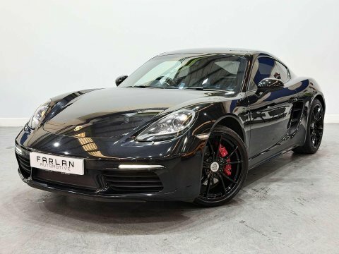Porsche 718 Cayman Gt4  #12