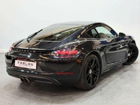 Porsche 718 Cayman Gt4  #16