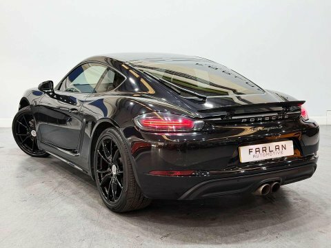Porsche 718 Cayman Gt4  #21