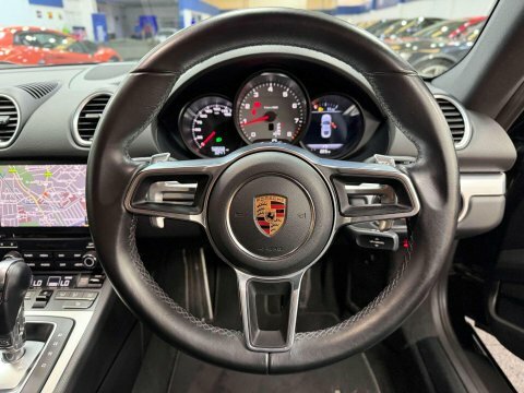 Porsche 718 Cayman Gt4  #23