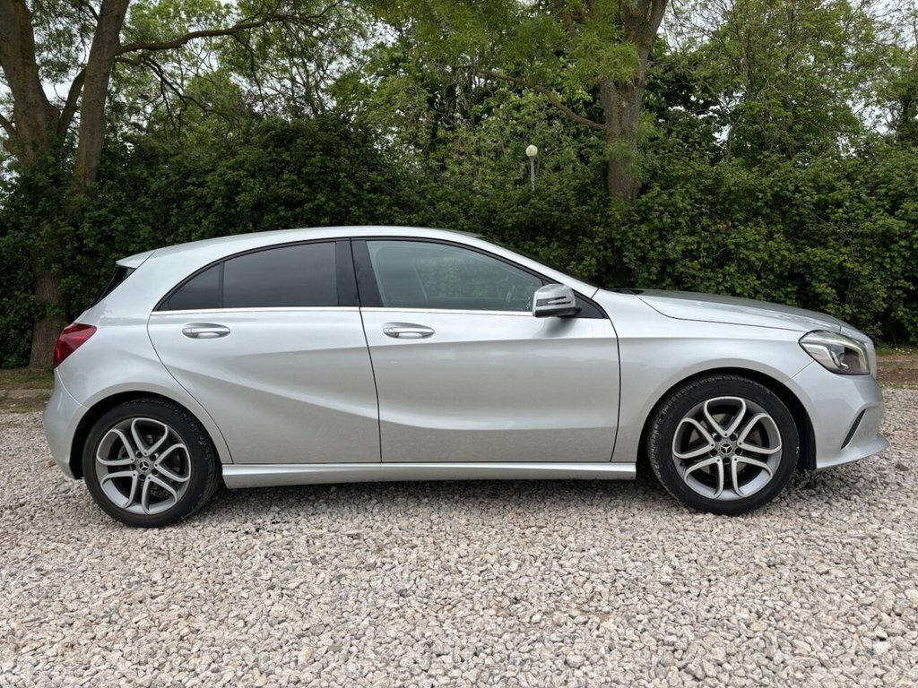Mercedes-Benz A Class 1.6L Sport Edition ESZ2209 Silver #3