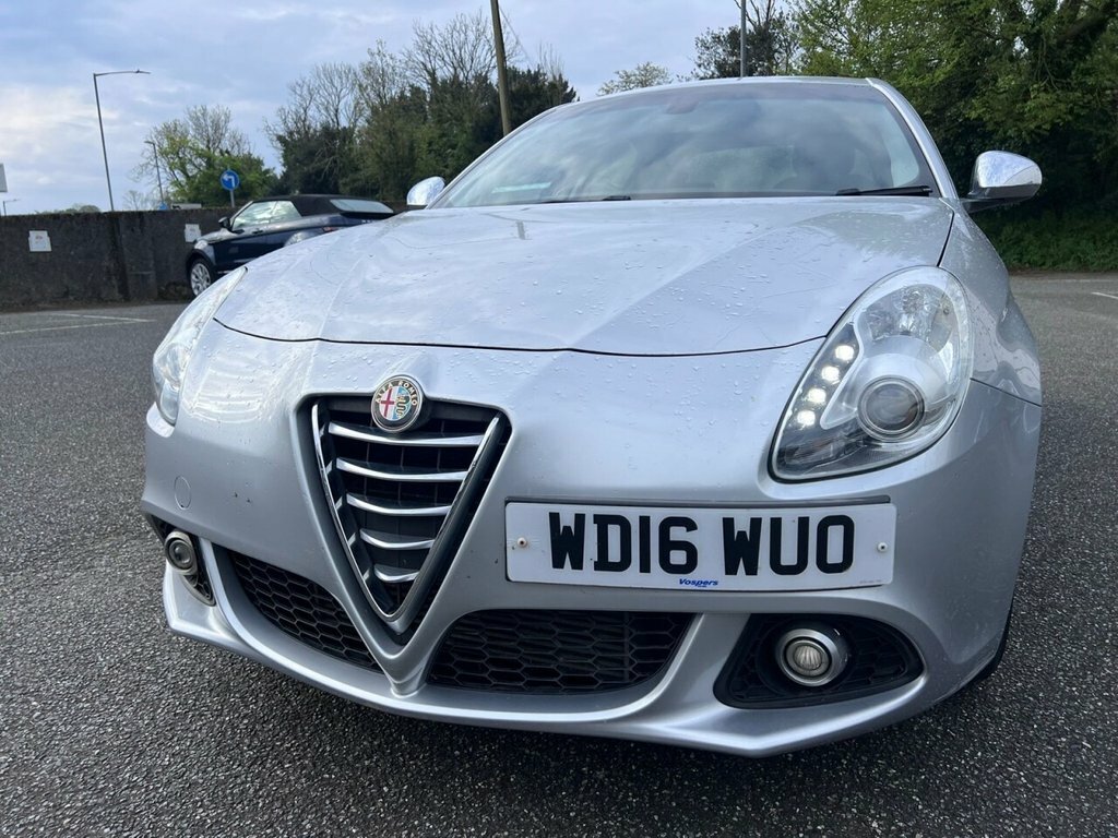 Alfa Romeo Giulietta 2L Distinctive Grey #3