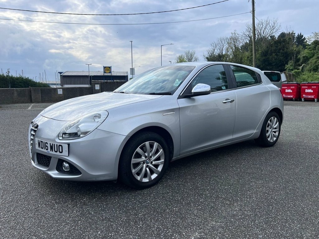 Alfa Romeo Giulietta 2L Distinctive Grey