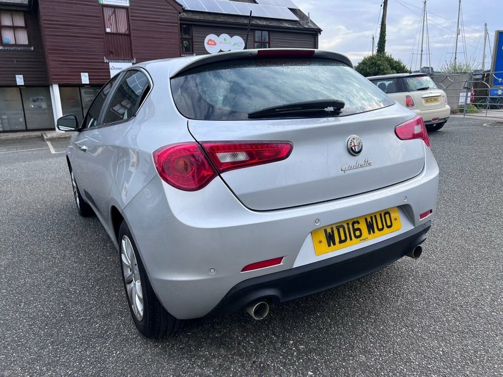 Alfa Romeo Giulietta 2L Distinctive Grey #4