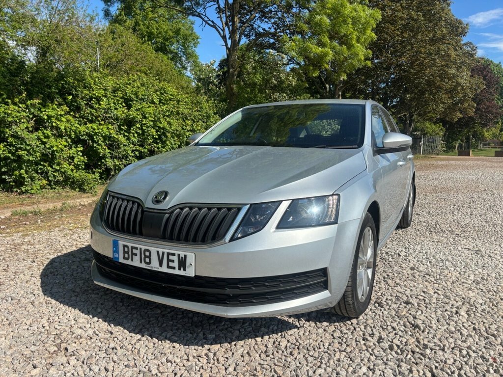 Skoda Octavia 1.6L S BF18VEW Silver #5