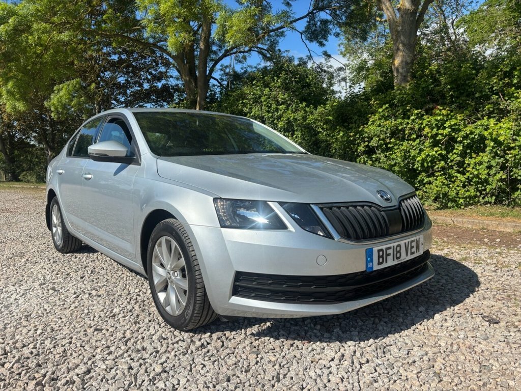 Skoda Octavia 1.6L S BF18VEW Silver #6