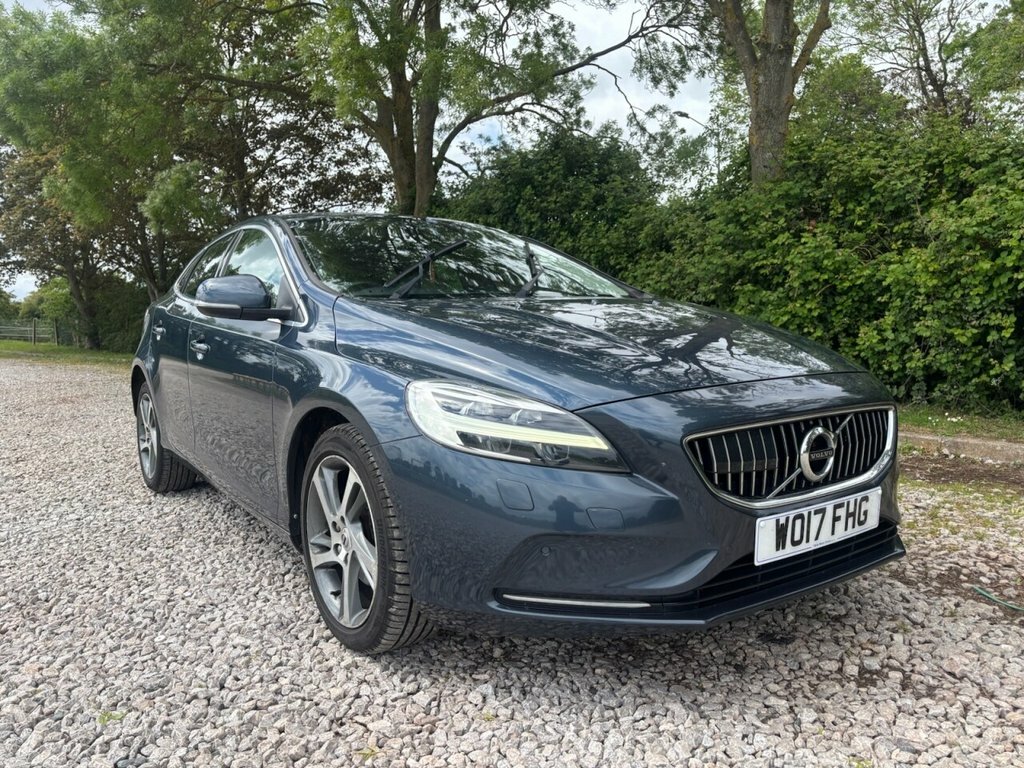 Volvo V40 2L Inscription WO17FHG Blue #5