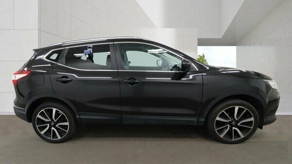 Nissan Qashqai 1.6L Tekna WN17HBL Black #2