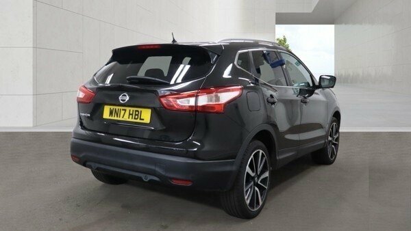 Nissan Qashqai 1.6L Tekna WN17HBL Black #3