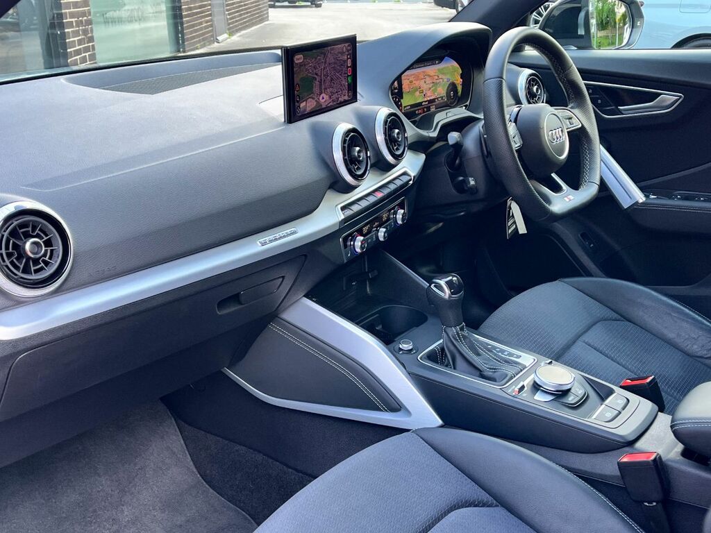 Audi SQ2 Black Edition 2.0 Tfsi Quattro S Tronic 300Ps Grey #6