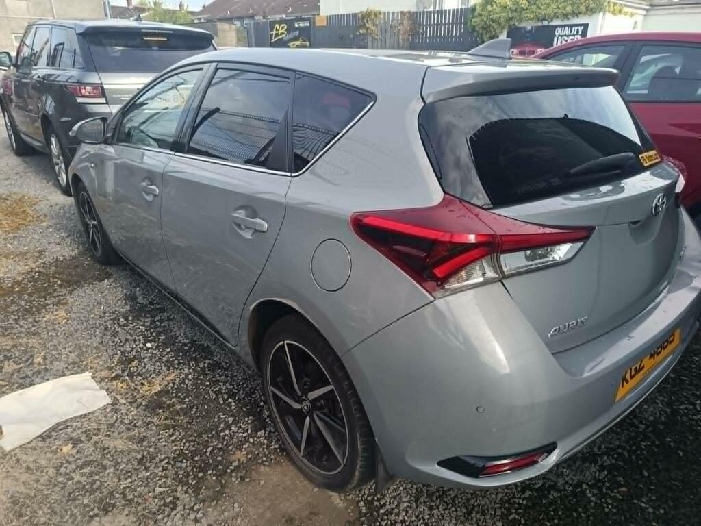 Toyota Auris 1.8 Vvt-h Design Cvt Euro 6 S S UIG8942 Grey #4