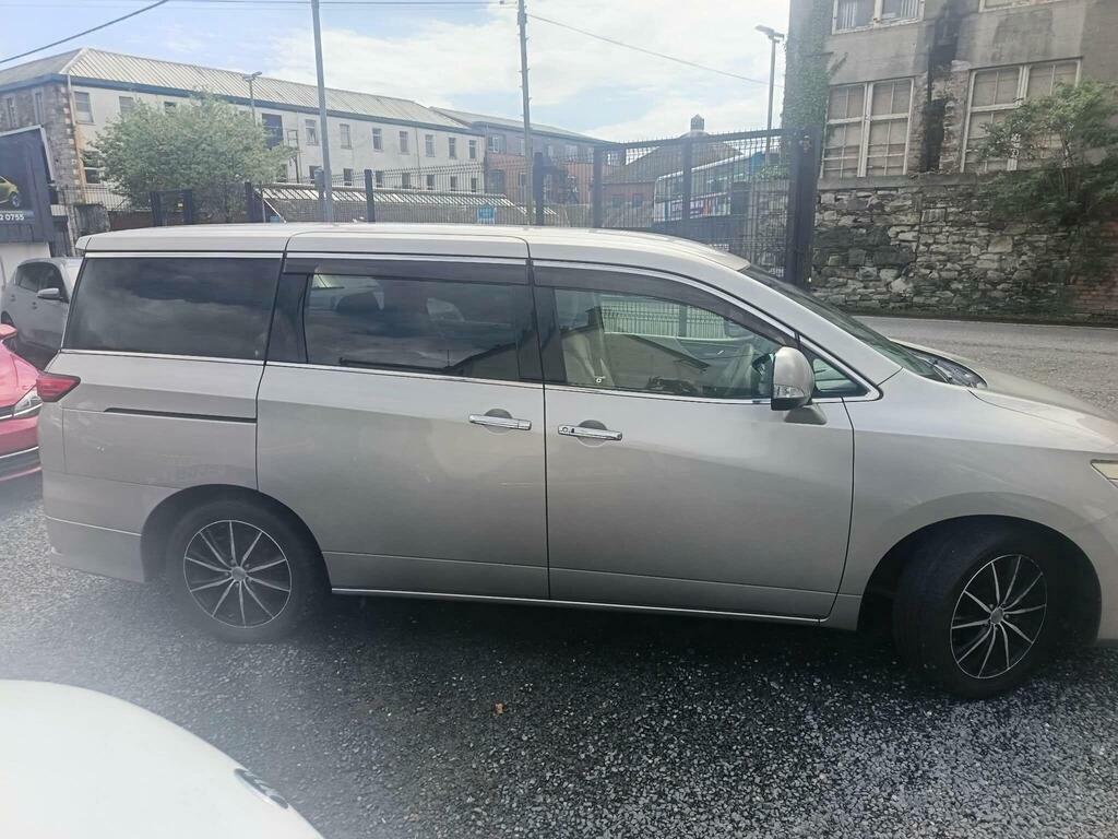 Nissan Elgrand 2.5 E 52 Silver #1