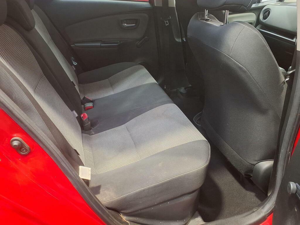 Toyota Yaris 1.5 Vvt-h Icon E-cvt Euro 6 ST66FRD Red #6