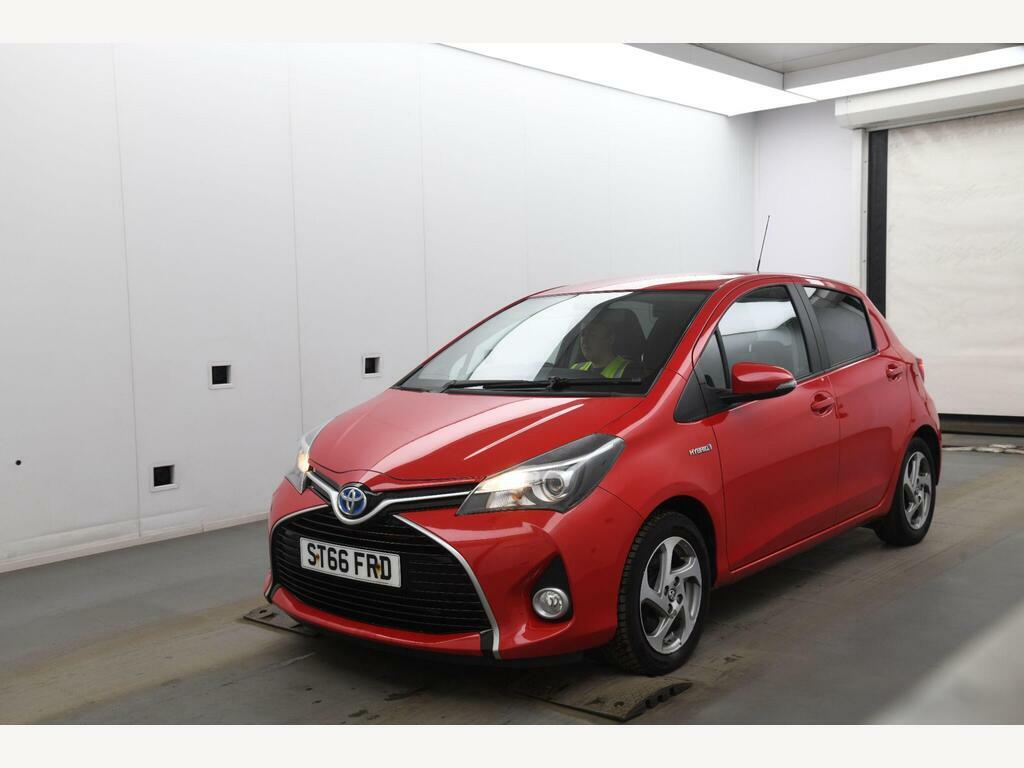 Toyota Yaris 1.5 Vvt-h Icon E-cvt Euro 6 ST66FRD Red #2