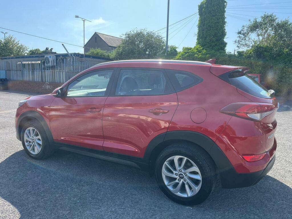 Hyundai Tucson 1.7 Crdi Blue Drive Se Nav Euro 6 S S L065WWA Red #3