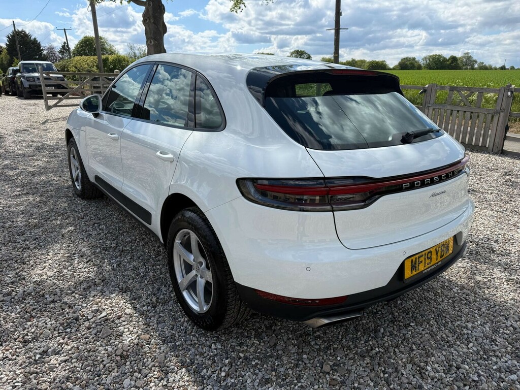 Porsche Macan 2.0 Macan 4Wd Suv MF19YBW White #3