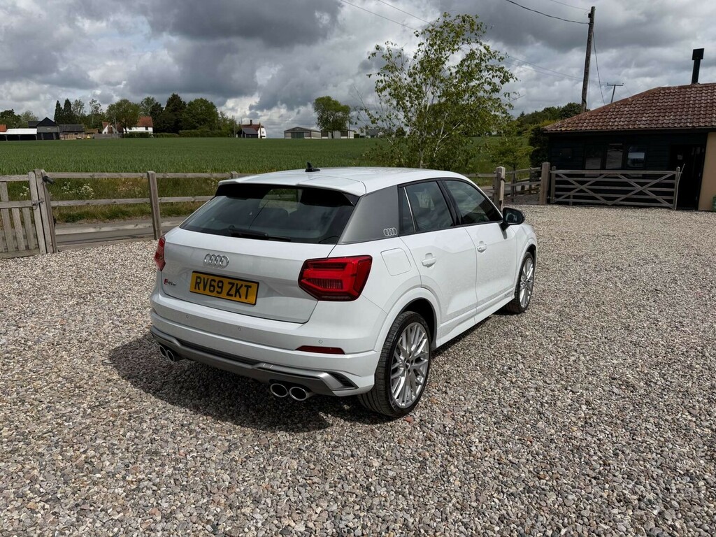 Audi SQ2 2.0 Sq2 Tfsi Quattro 4Wd Suv White #4