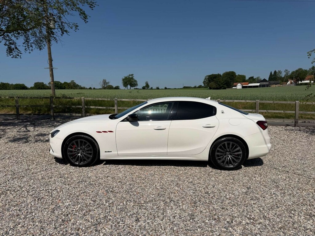 Maserati Ghibli 3.0 Ghibli Gransport V6 Saloon Aut White #2