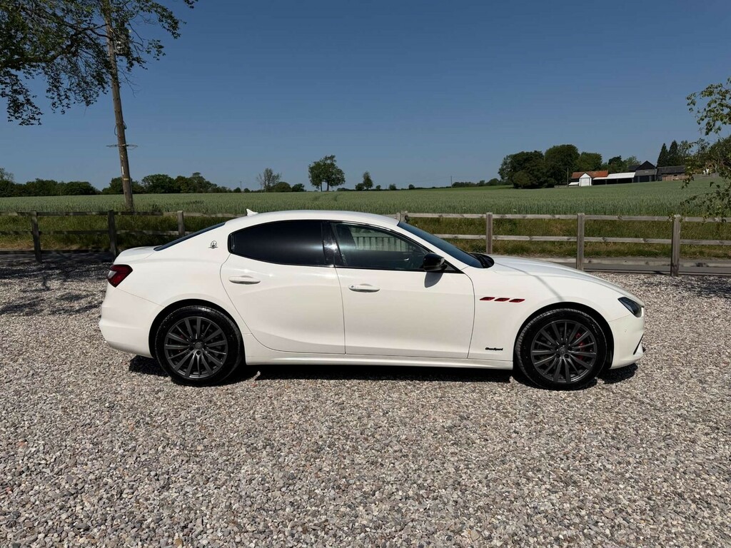 Maserati Ghibli 3.0 Ghibli Gransport V6 Saloon Aut White #3