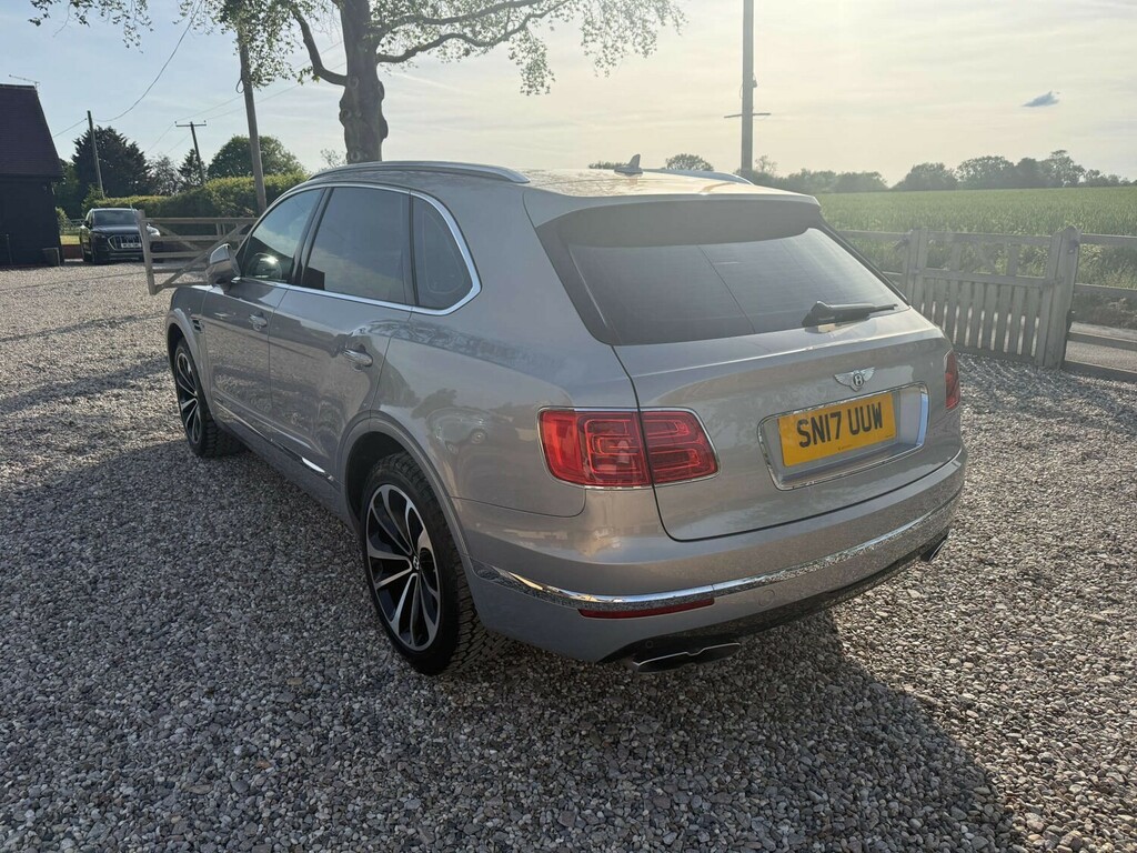 Bentley Bentayga 4.0 V8 Estate Grey #3