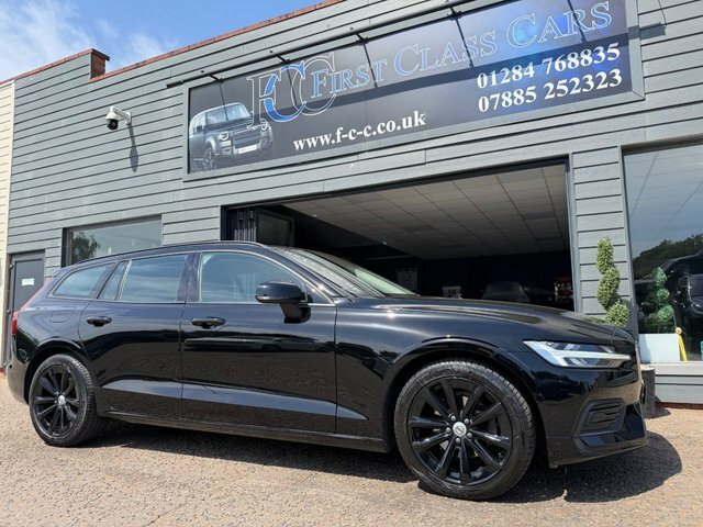 Volvo V60 2.0 B3 Mhev Momentum Estate Hybrid Dct Black