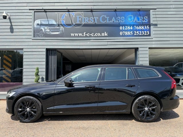 Volvo V60 2.0 B3 Mhev Momentum Estate Hybrid Dct Black #2