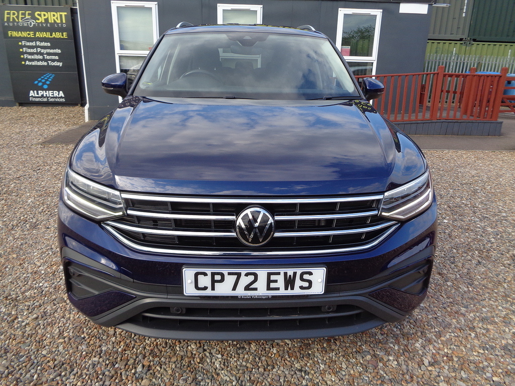 Volkswagen Tiguan Allspace Tsi Life CP72EWS Blue #2