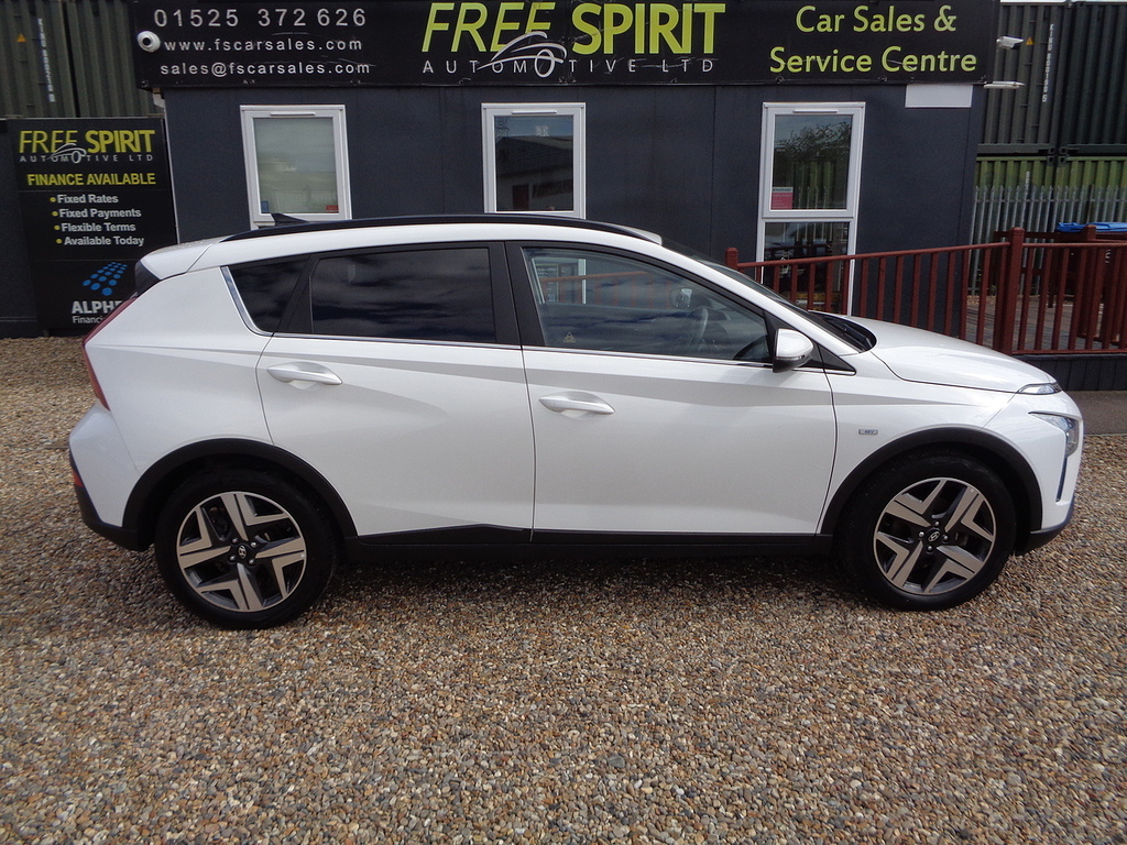 Hyundai Bayon T-gdi Mhev Premium CX23OKF White #5