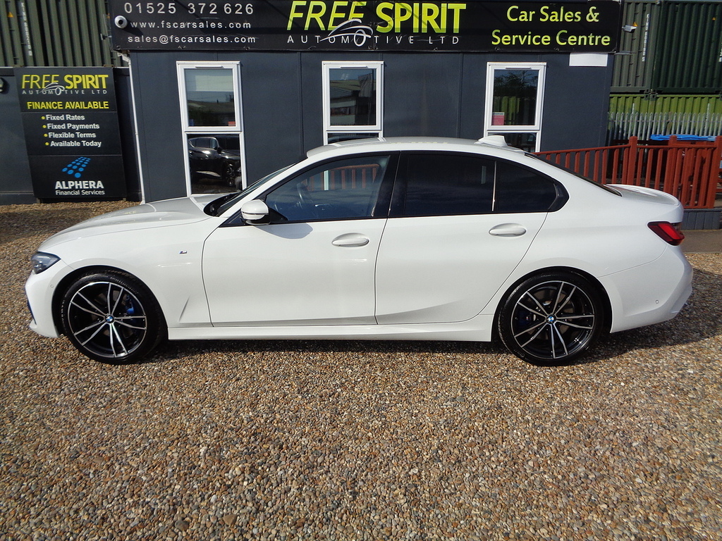BMW 3 Series 320I M Sport ML71NGV White #6