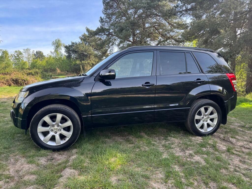Suzuki Grand Vitara 2.4 Vvt Sz5 Suv Black #3
