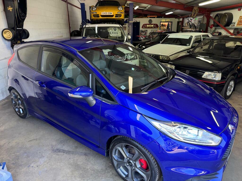 Ford Fiesta 1.6T Ecoboost St-3 Hatchback Blue