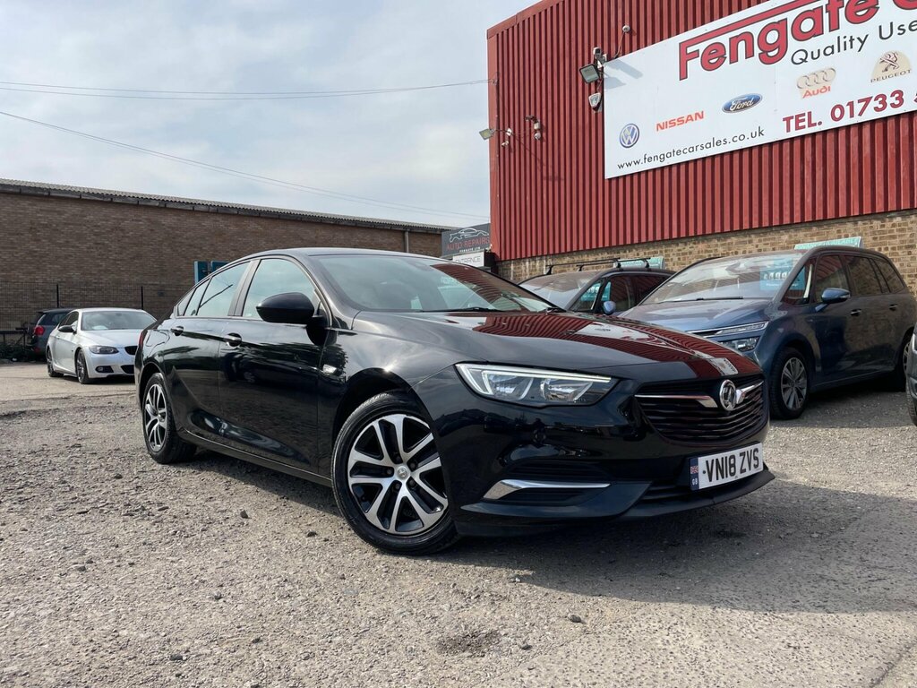 Vauxhall Insignia 1.6 Turbo D Ecotec Design Grand Sport Euro 6 Ss VN18ZVS Black #4
