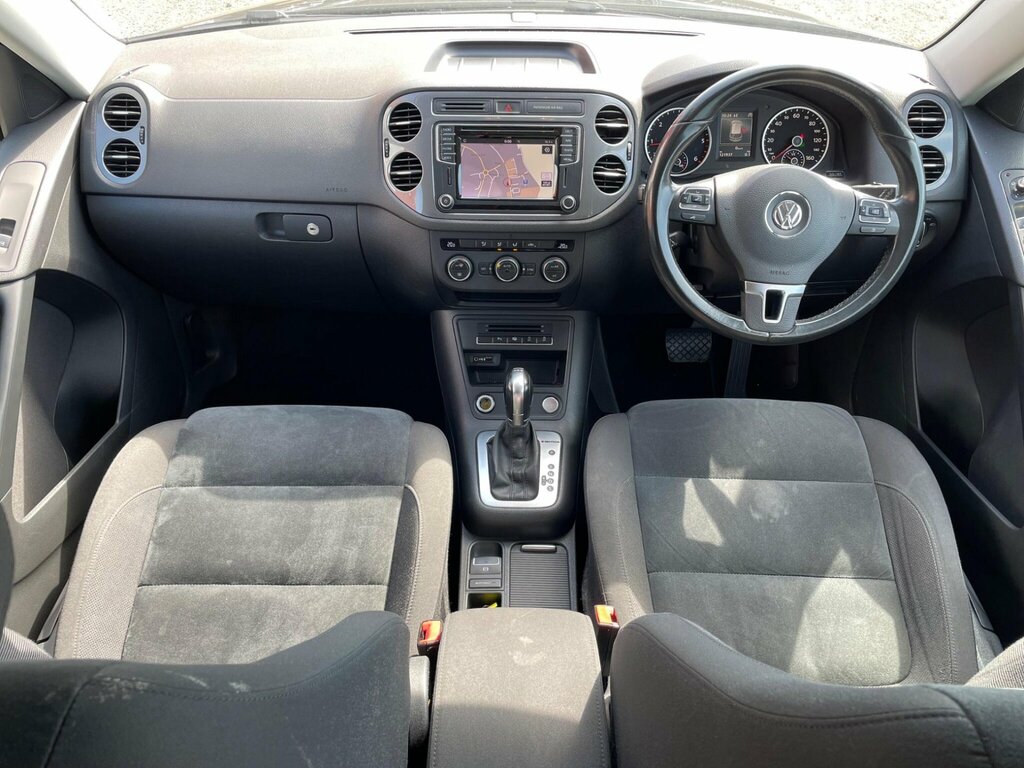 Volkswagen Tiguan 2.0 Tdi Bluemotion Tech Match Edition Dsg 4Wd Euro YY65PXF Black #2