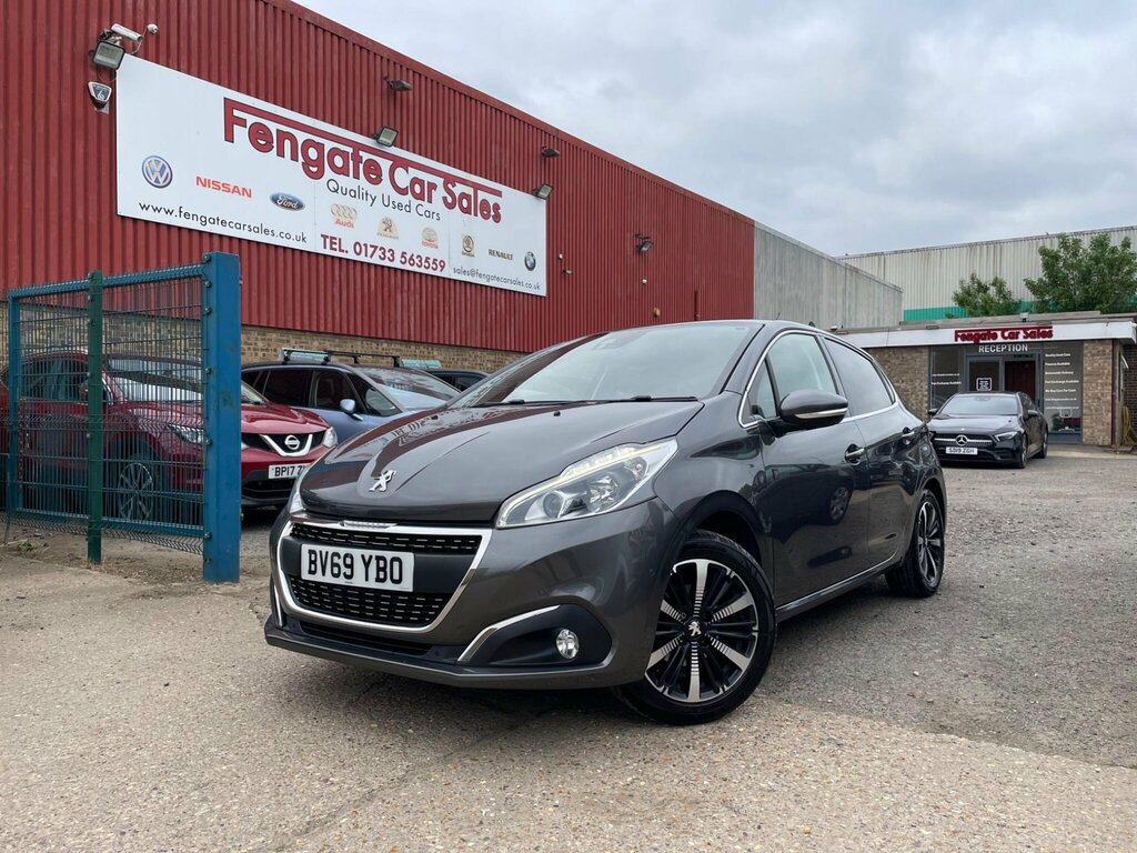 Peugeot 208 1.2 Puretech Tech Edition Euro 6 Ss Grey
