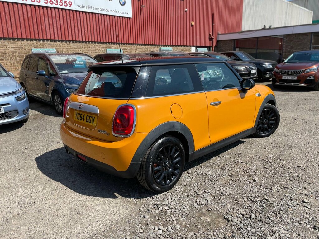 Mini Hatch 1.5 Cooper D Euro 6 Ss YG64GGV Orange #3