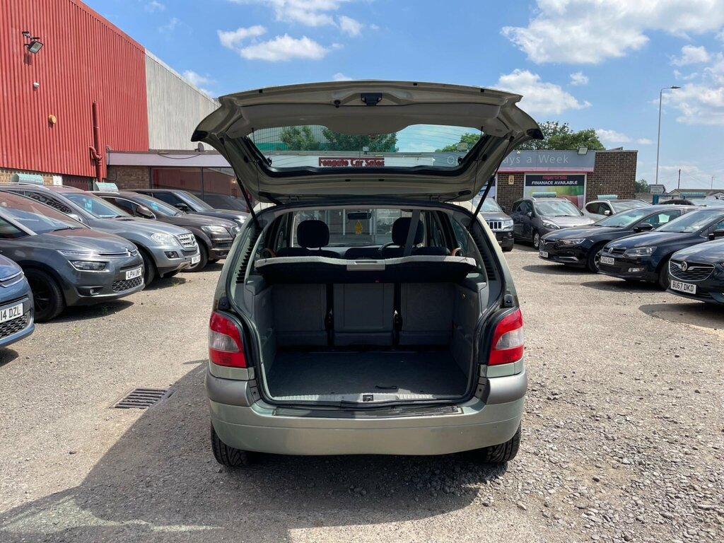 Renault Scenic 1.4 Expression 16V 94 Bhp Red #11