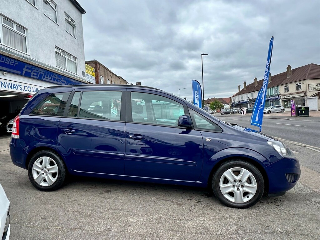 Vauxhall Zafira 1.8 16V Exclusiv Euro 5  #3
