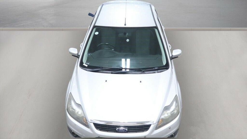 Ford Focus 1.6 Zetec AO11XBS #2