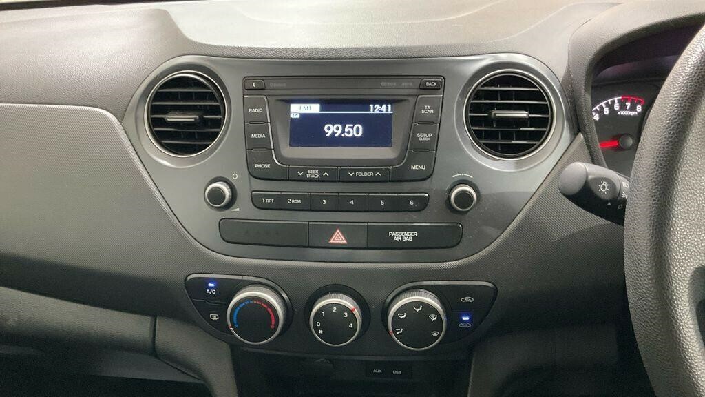 Hyundai I10 1.0 Se Euro 6 CE67ZXM #4