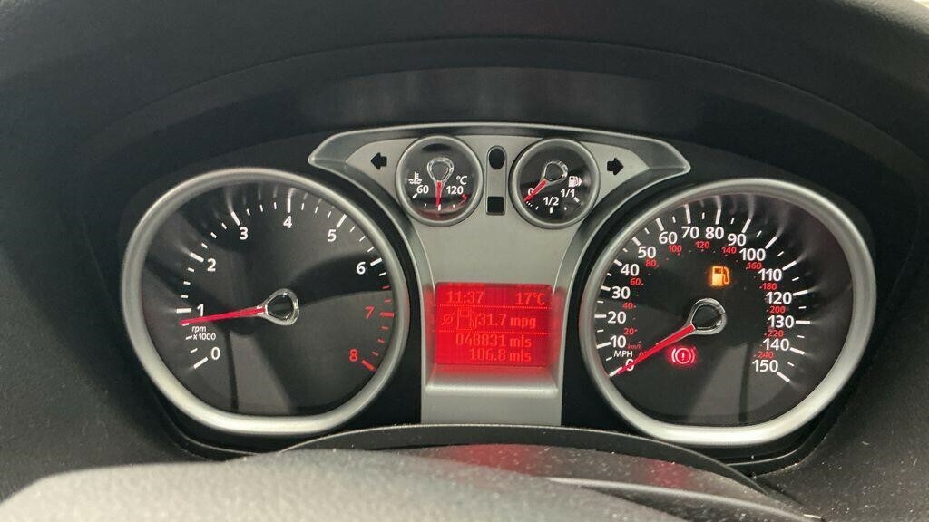 Ford Focus 1.6 Titanium FY11XBR #3