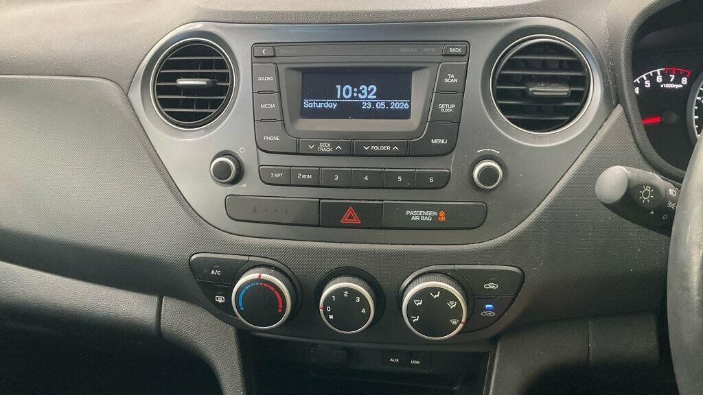 Hyundai I10 1.2 Se Euro 6 LT69HLM Blue #4