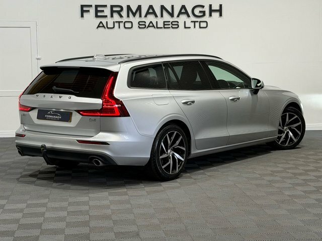 Volvo V60 2.0 D4 Momentum Estate Euro 6 S S ESZ6991 Silver #5
