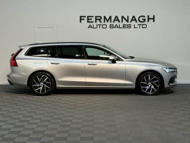 Volvo V60 2.0 D4 Momentum Estate Euro 6 S S ESZ6991 Silver #2