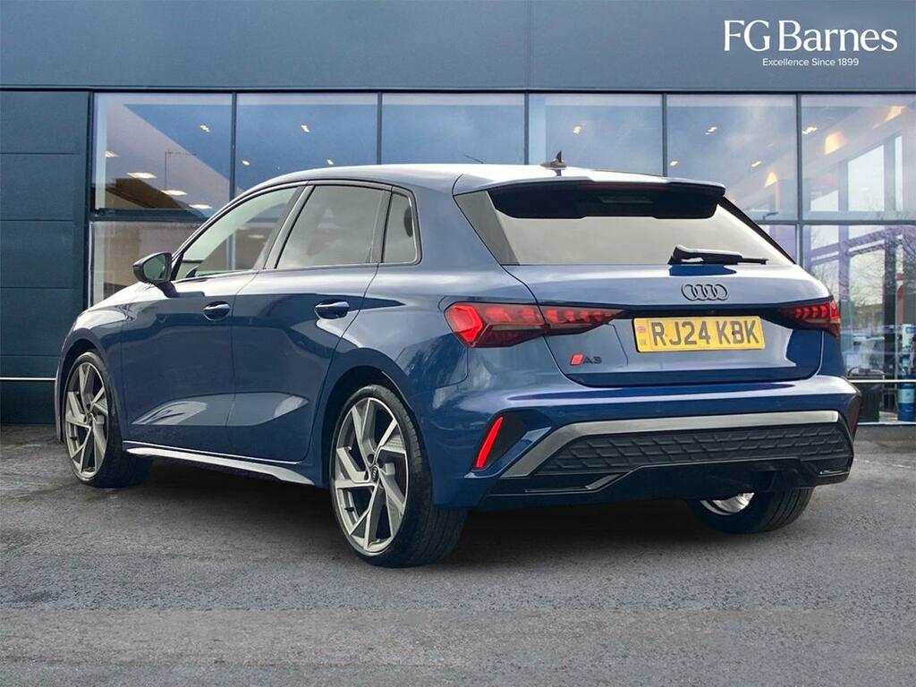 Audi A3 35 Tfsi Black Edition S Tronic RJ24KBK Blue #5